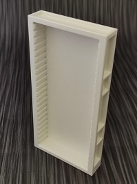 30243940_30296110_a