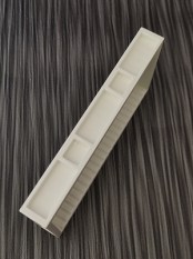 30243940_30296110_c